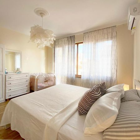 Lovely Apartment With Balcony In Pomorie Old Town By Flat Mаnаger Εξωτερικό φωτογραφία