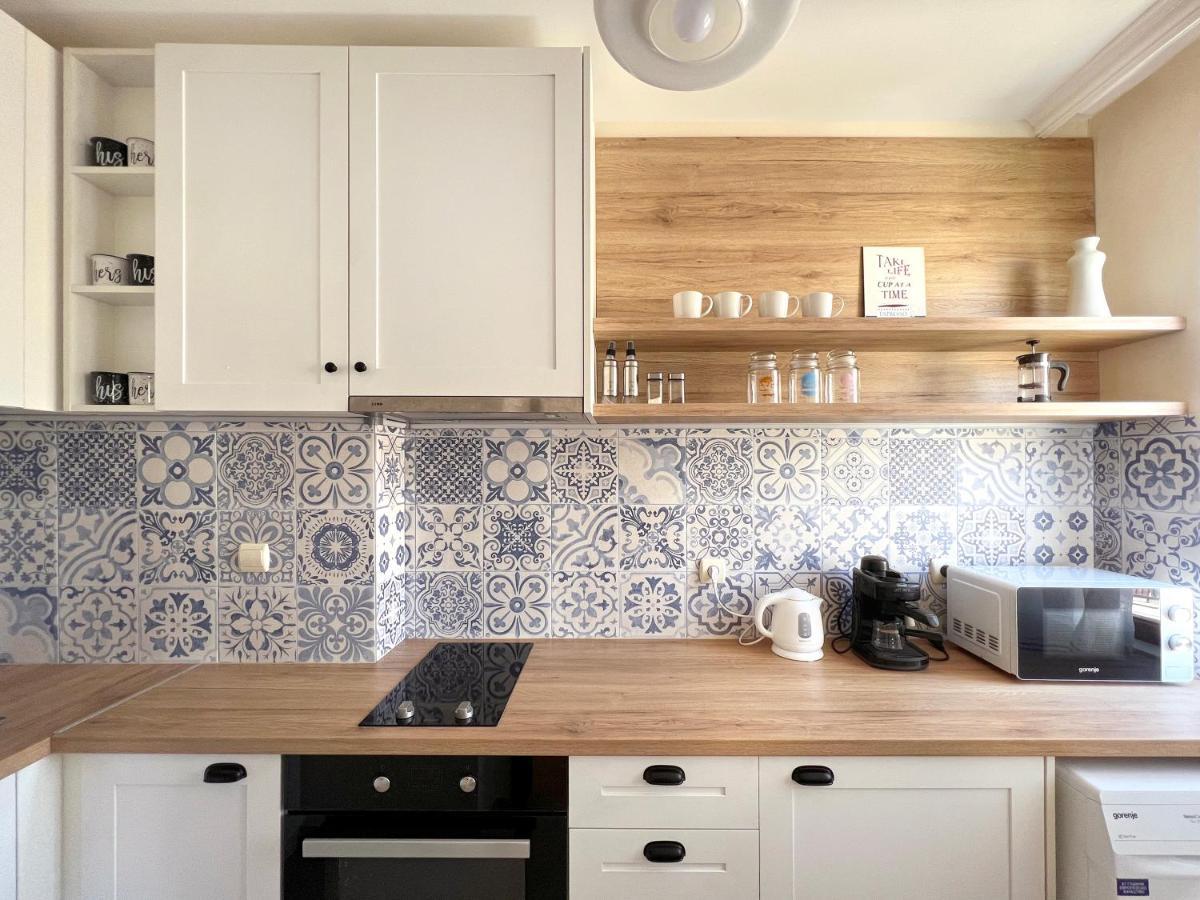 Lovely Apartment With Balcony In Pomorie Old Town By Flat Mаnаger Εξωτερικό φωτογραφία