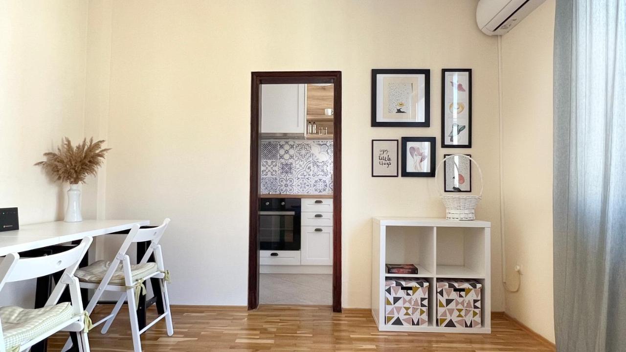 Lovely Apartment With Balcony In Pomorie Old Town By Flat Mаnаger Εξωτερικό φωτογραφία
