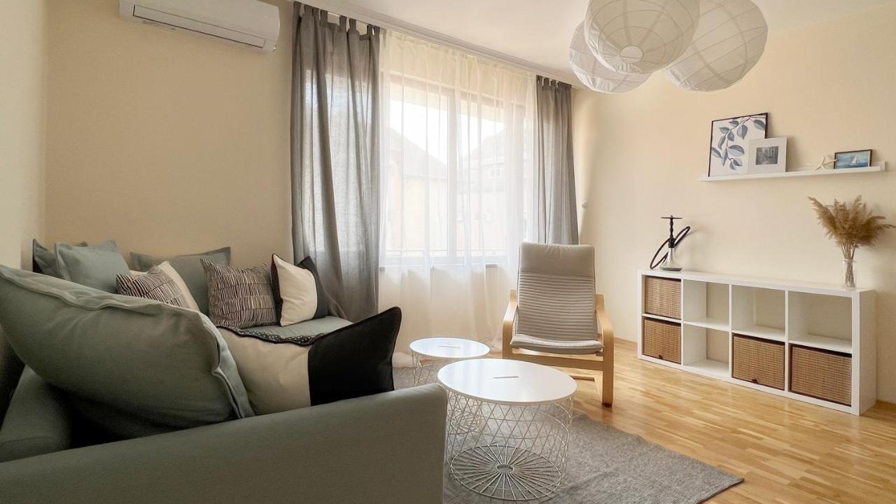 Lovely Apartment With Balcony In Pomorie Old Town By Flat Mаnаger Εξωτερικό φωτογραφία